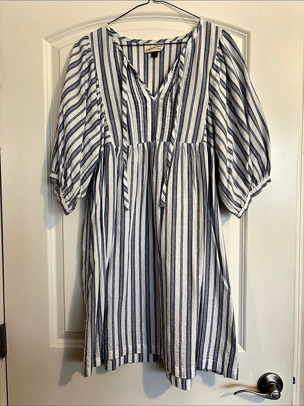 Universal Thread Striped Mini Dress in Blue & White Medium Like New